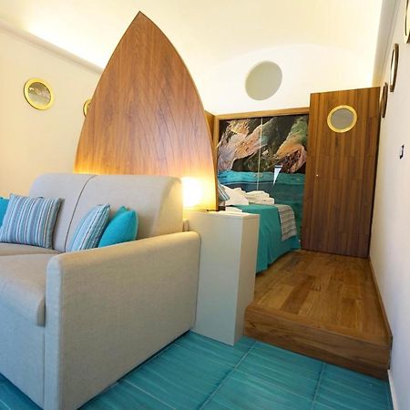 Grotta Verde Luxury Suite By Caprirooms Exteriör bild