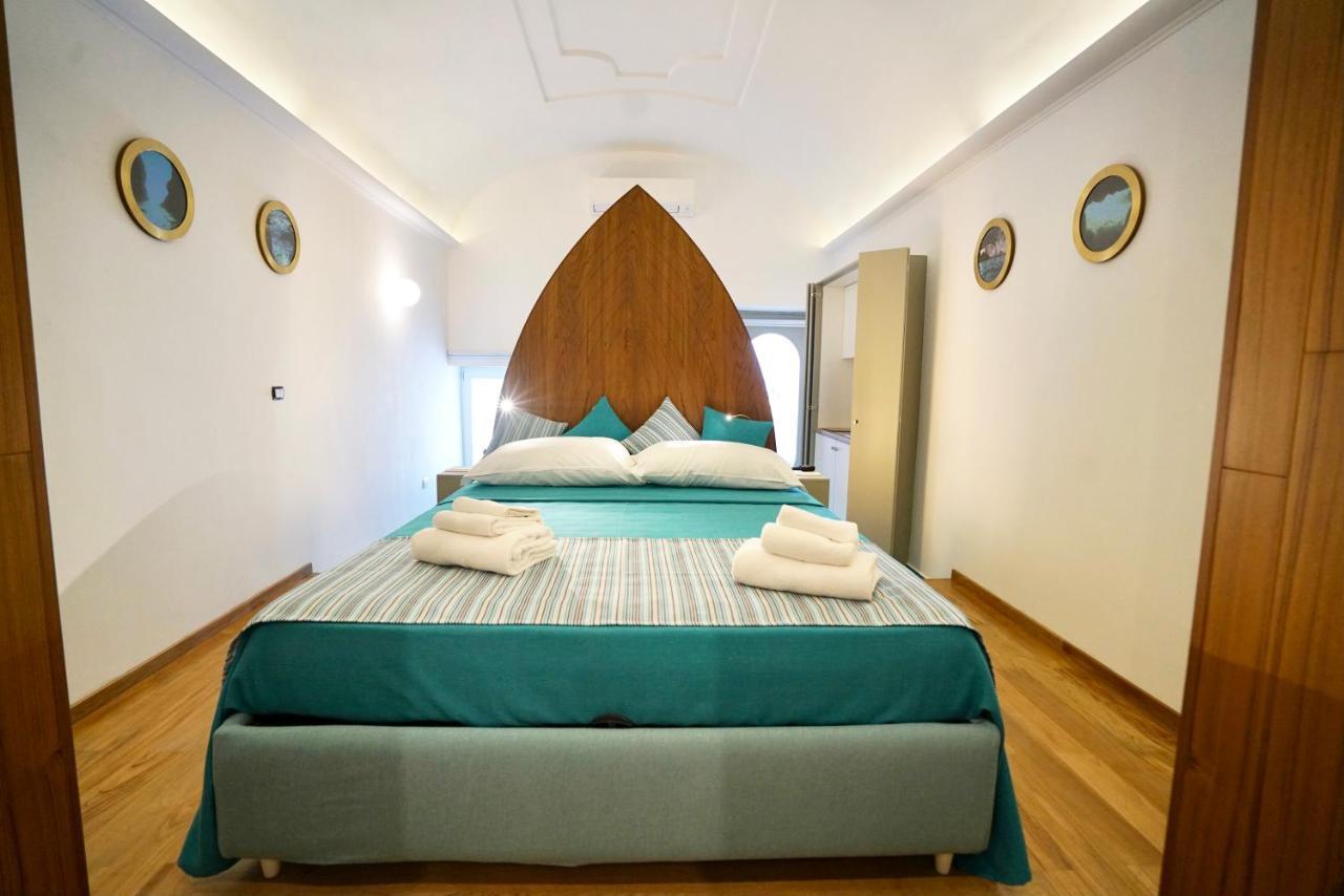 Grotta Verde Luxury Suite By Caprirooms Exteriör bild
